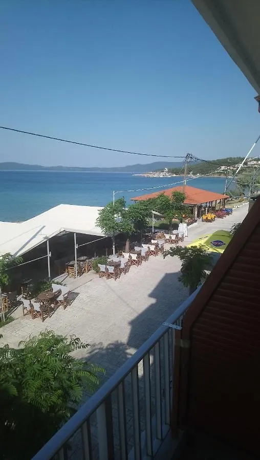 Diolkos Apartement Nea Roda