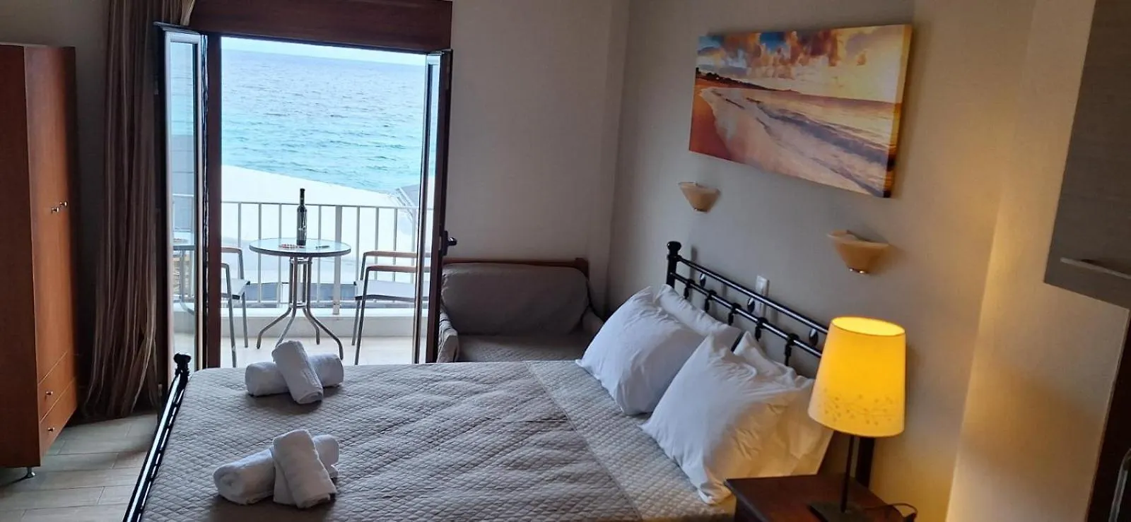 Diolkos Apartement Nea Roda