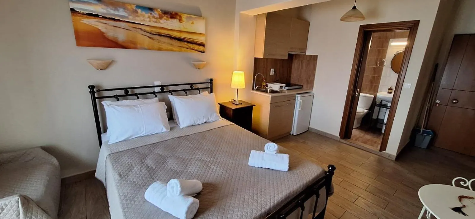 Apartment Diolkos Apartement Nea Roda Greece
